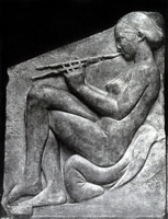 Трон Людовизи. Девушка, играющая на флейте. Мрамор. Около 470 г. до н.э. Рим. Музей Терм
